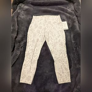 Lululemon Align HR Pant 25" - size 14